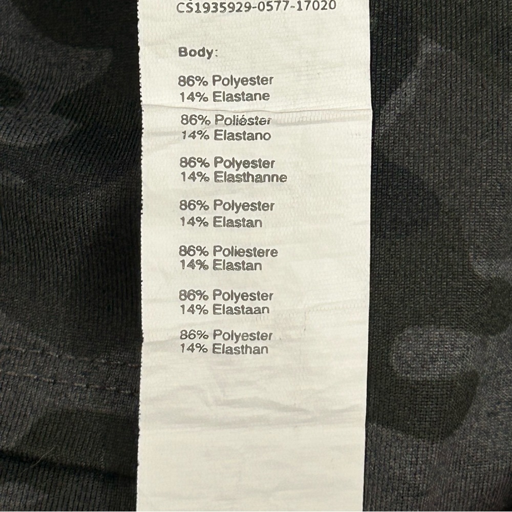 Fabletics Camo Print Cropped Activewear Leggings - Picture 9 of 13